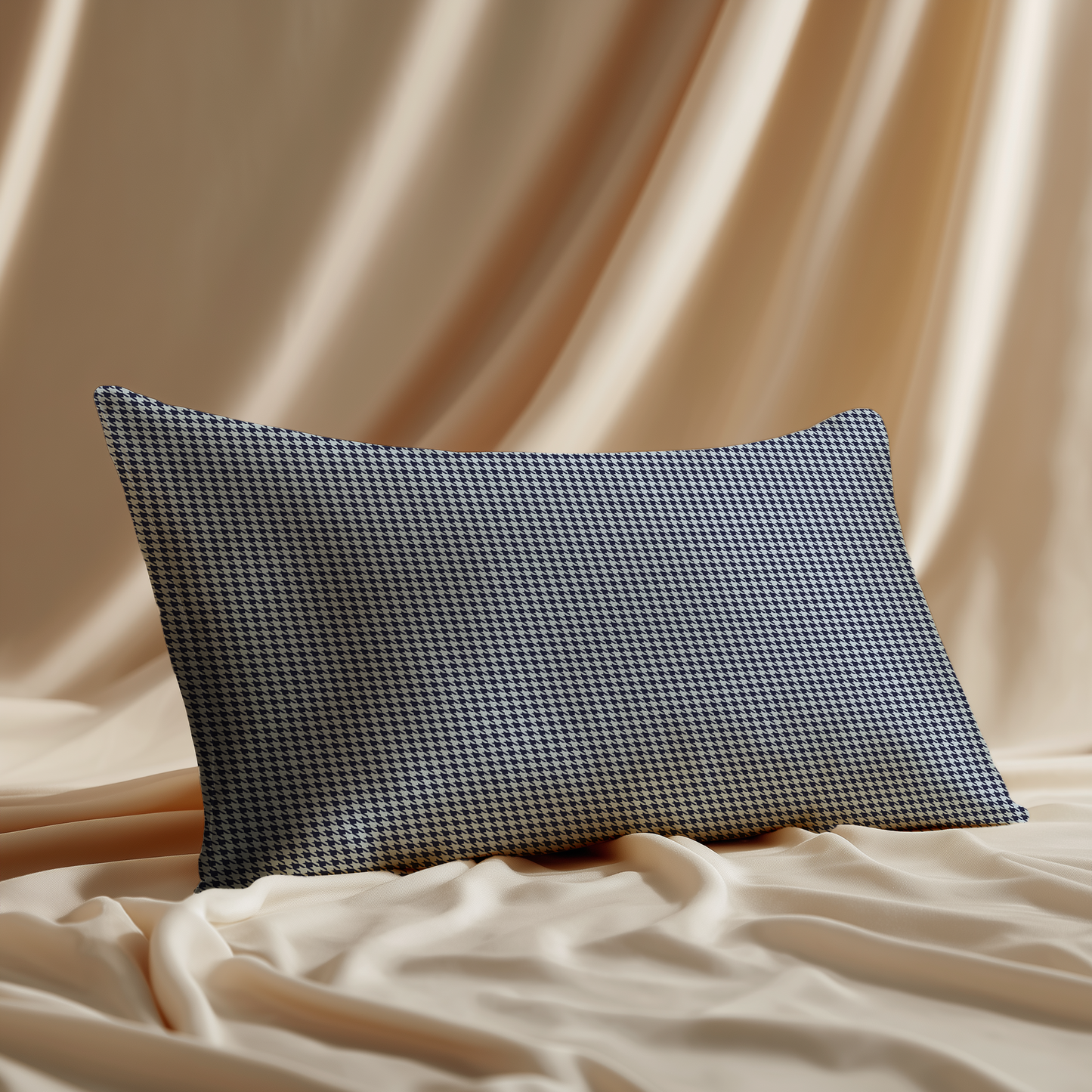 Houndstooth Silk Pillowcase in Midnight