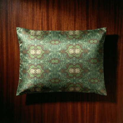Palazzo Verde Silk Pillowcase in Versailles Green
